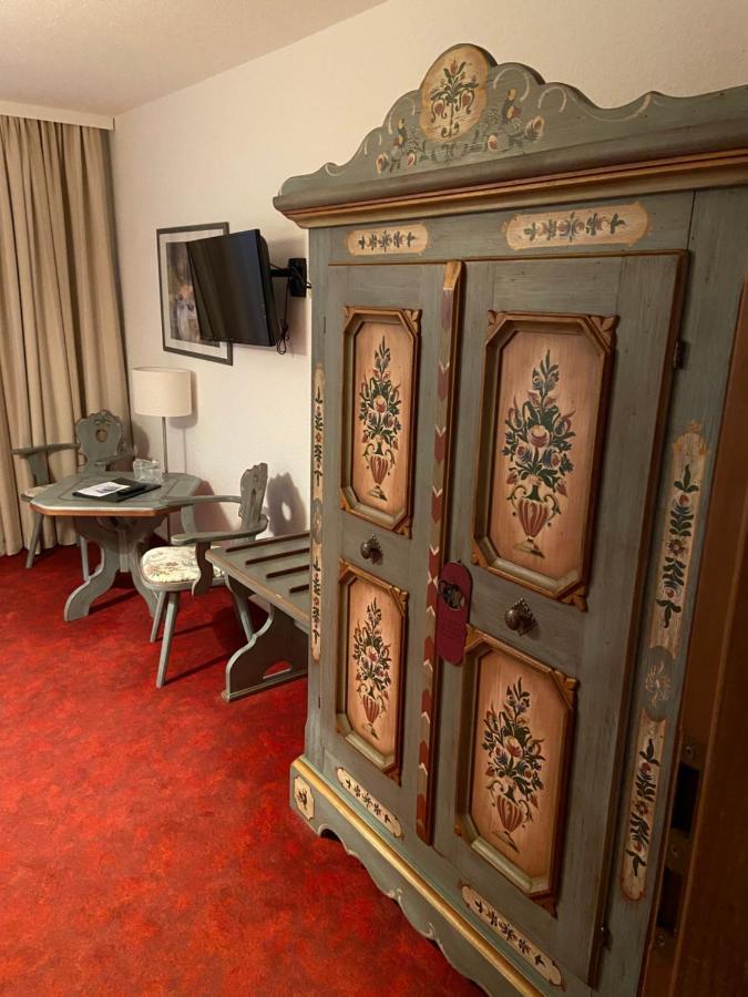 Muldenschlosschen Hotel Lunzenau Buitenkant foto