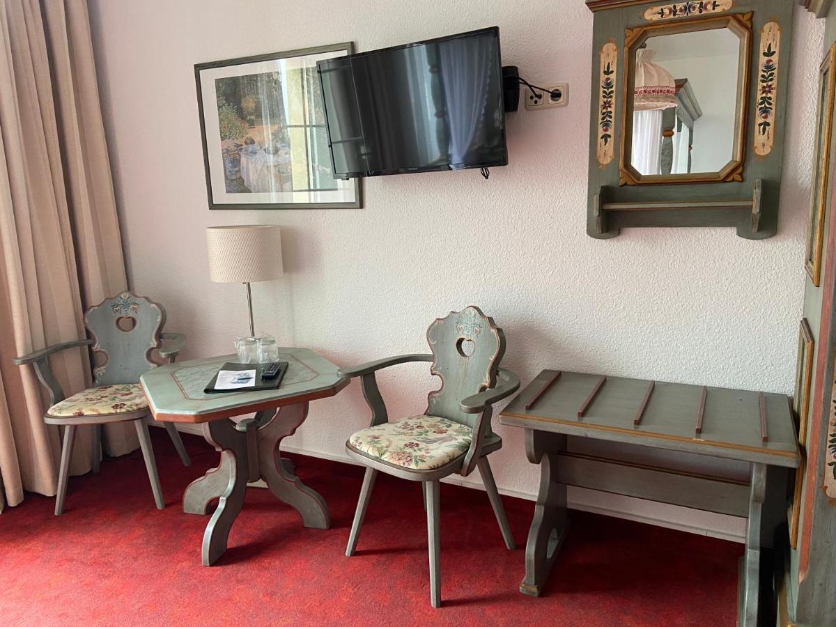 Muldenschlosschen Hotel Lunzenau Buitenkant foto