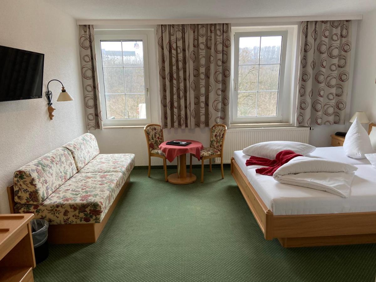 Muldenschlosschen Hotel Lunzenau Buitenkant foto