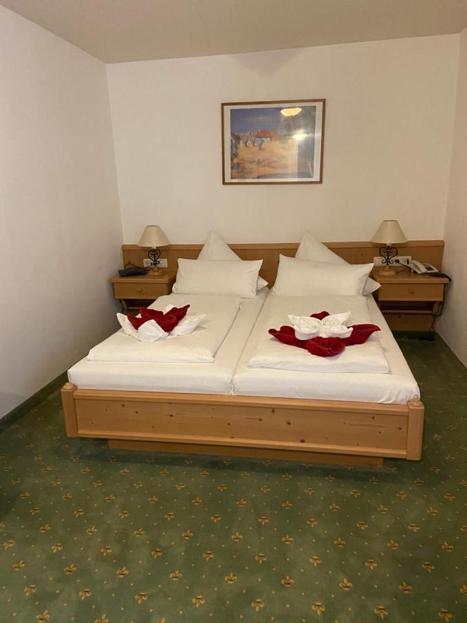 Muldenschlosschen Hotel Lunzenau Buitenkant foto