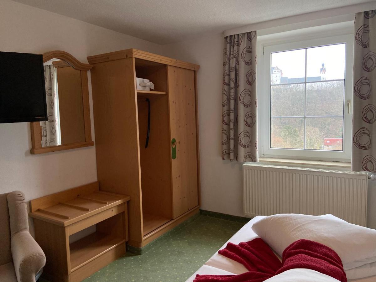 Muldenschlosschen Hotel Lunzenau Buitenkant foto