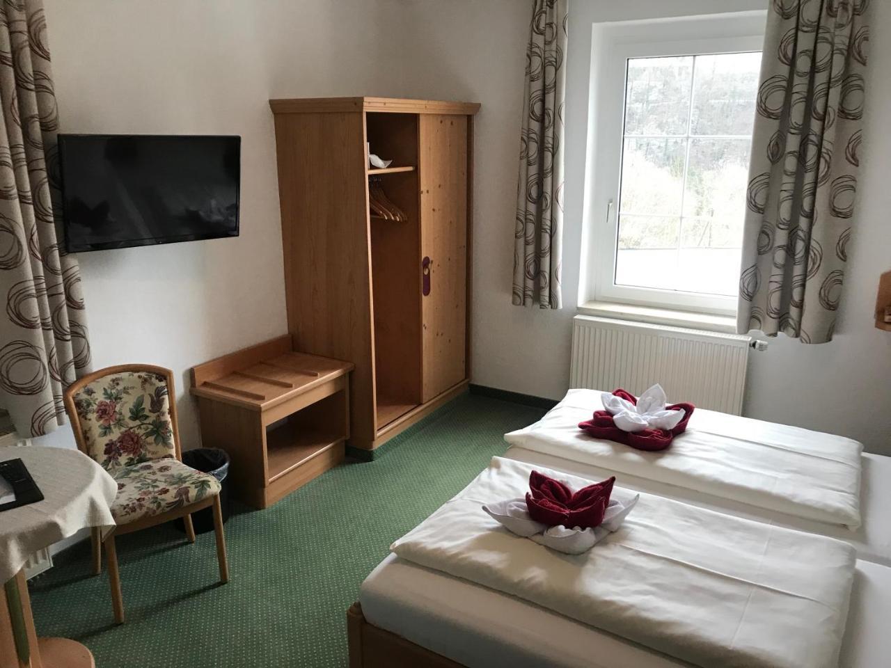 Muldenschlosschen Hotel Lunzenau Buitenkant foto